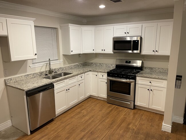 Building Photo - 108 Marley Dr
