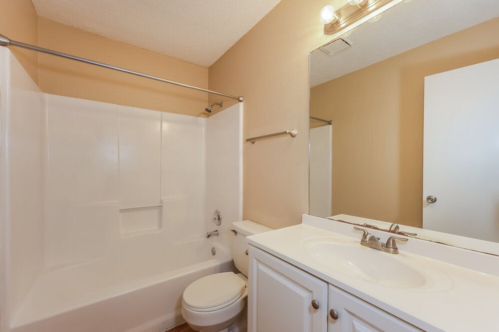 Building Photo - 1125 Hidden Creek Dr