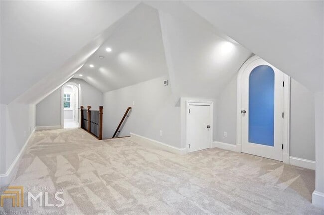 Building Photo - 1309 Stillwood Dr NE