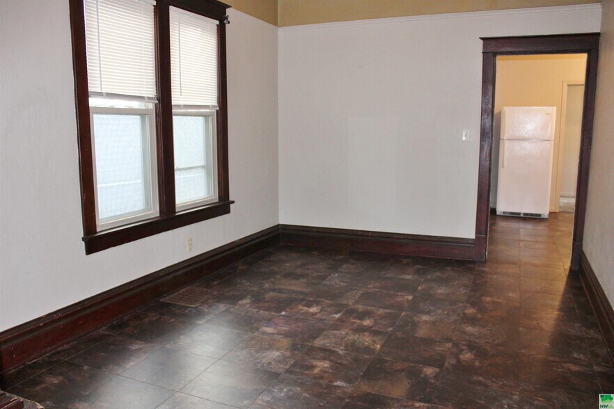 Building Photo - 2908 Jay Ave