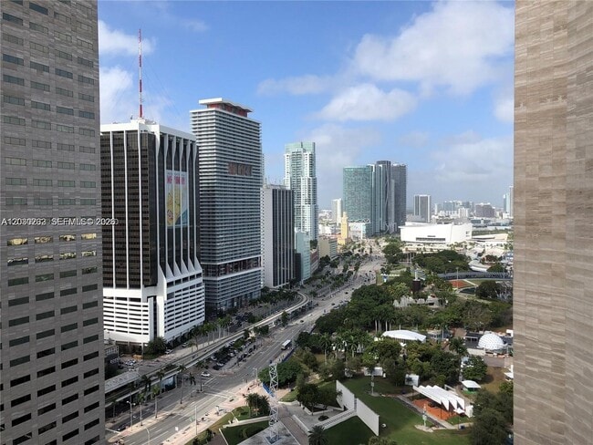 Building Photo - 335 S Biscayne Blvd