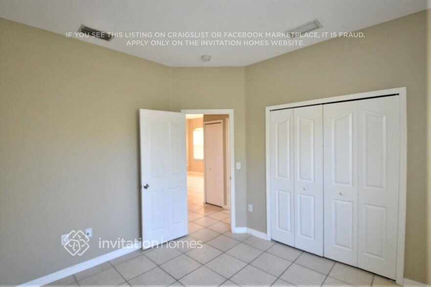 Building Photo - 2844 Wells Ave