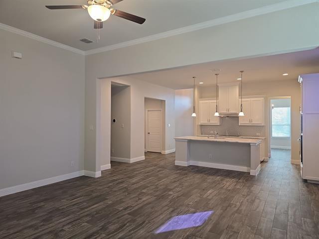 Building Photo - 1710 Dale Ln