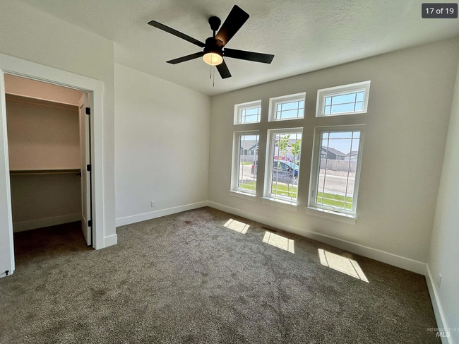 Building Photo - 1465 Mateo Ave