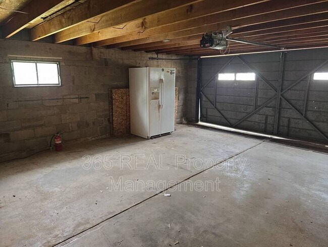 Building Photo - 312 1st Ave