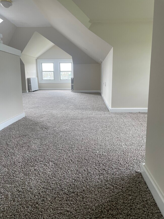 Upstairs bedroom - 1519 W Main St