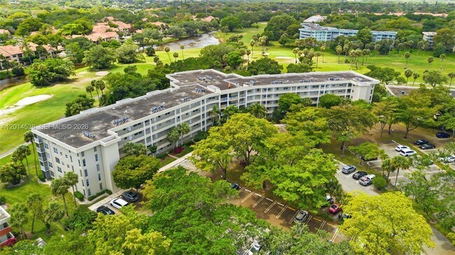 Building Photo - 821 Cypress Blvd