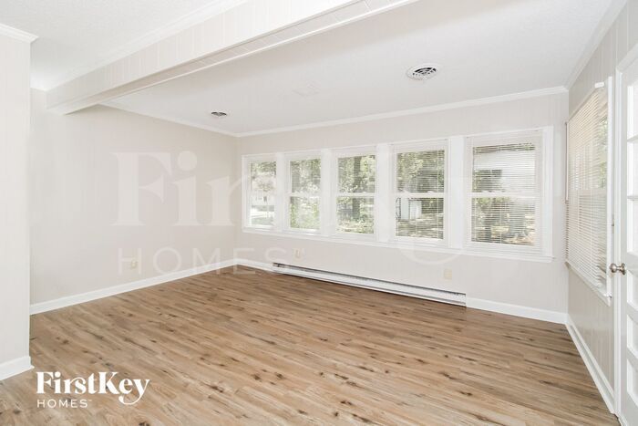 Building Photo - 4003 Broadacres Dr