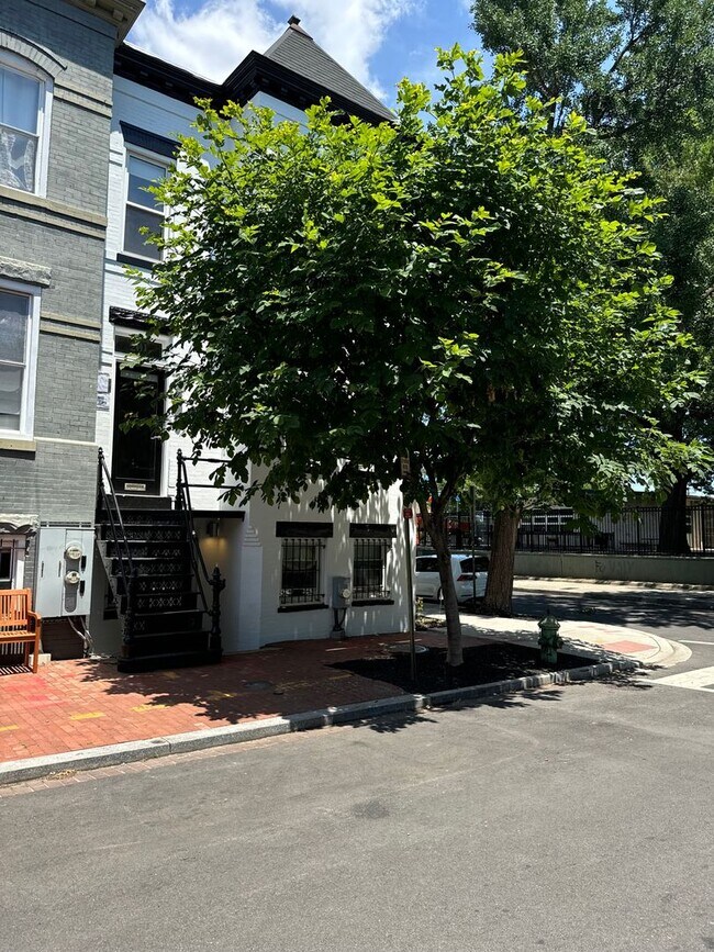 Building Photo - 201 Morgan St NW