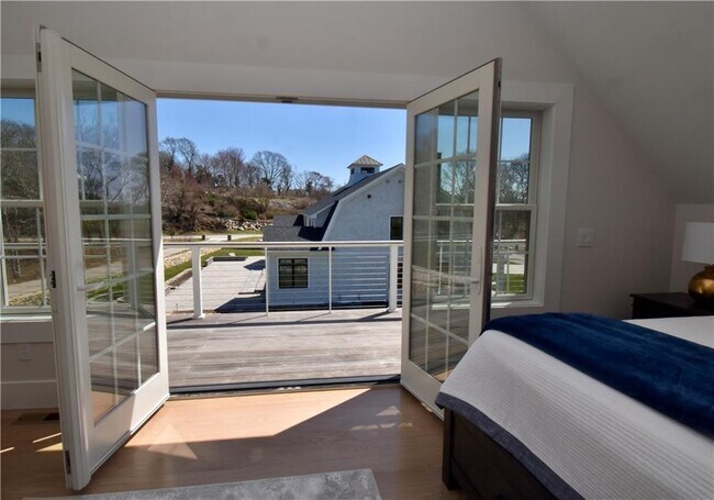 Building Photo - 5 Phil's Path