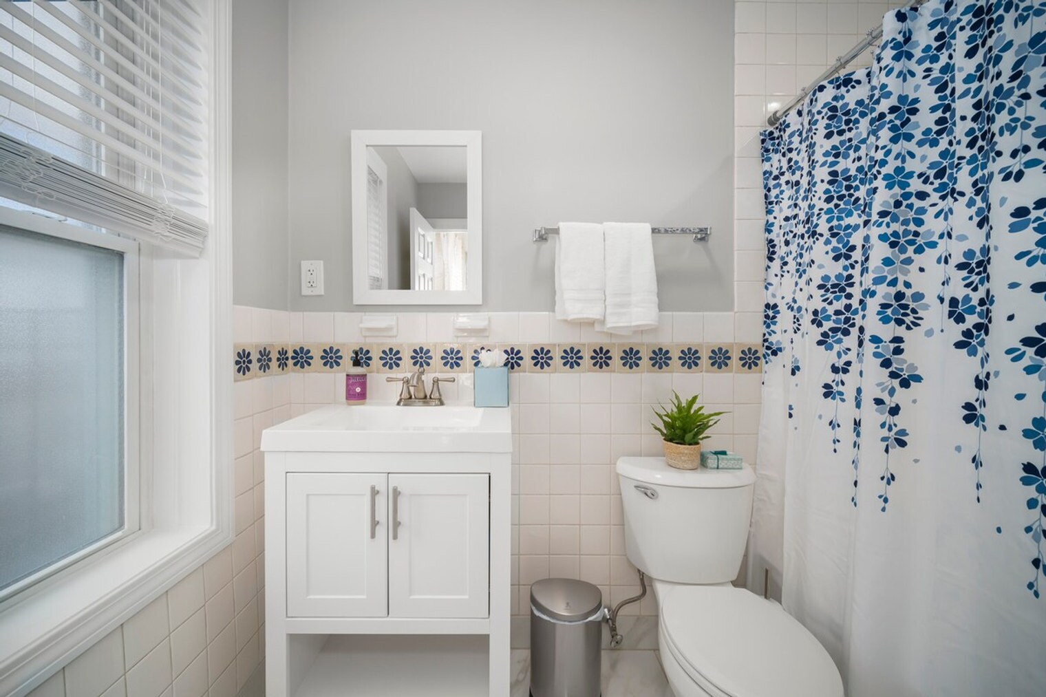 Building Photo - 476-498 Hanover Saint Exd-SI ID1364248P