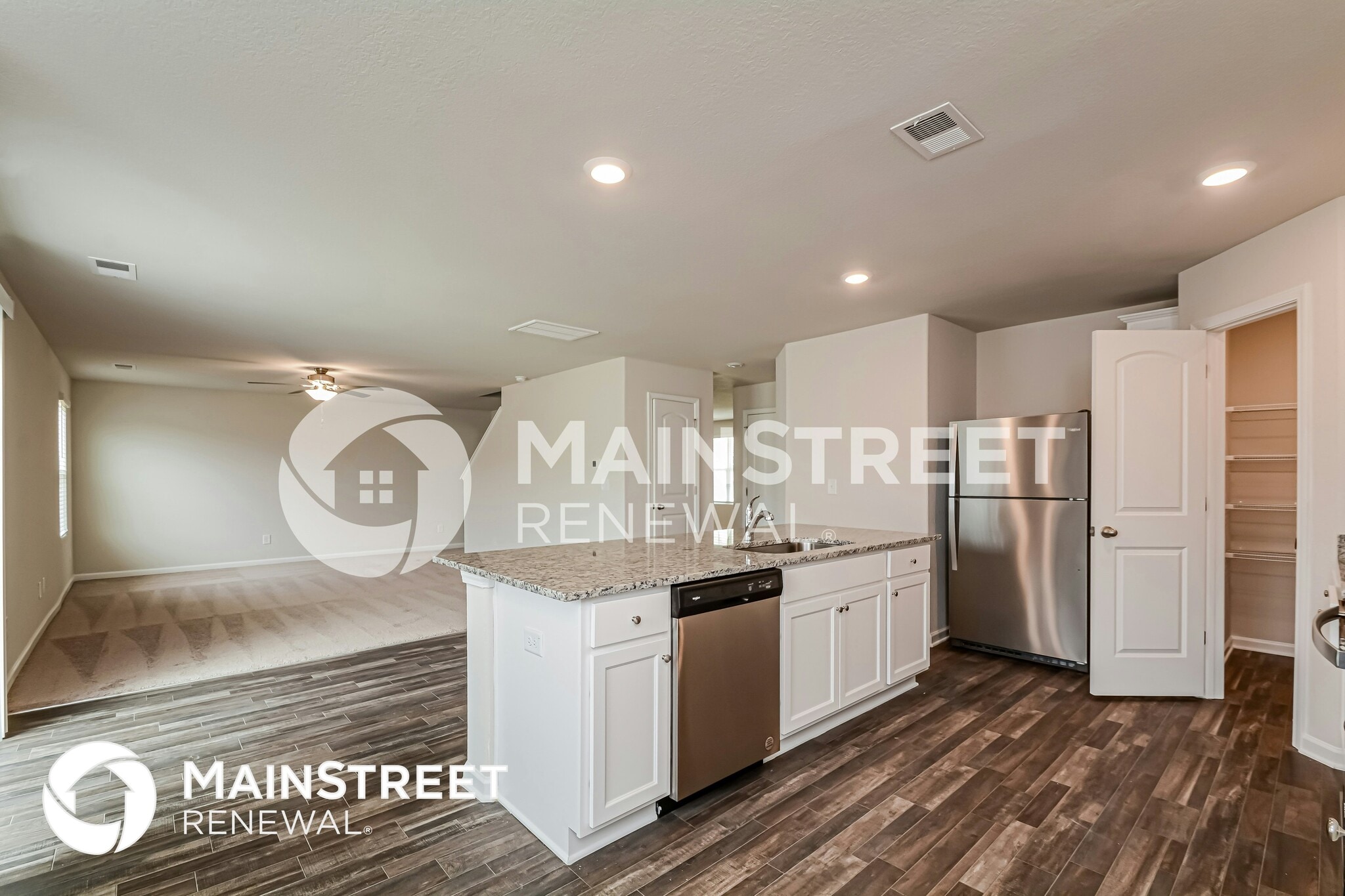 Building Photo - 489 Turning Lk Dr