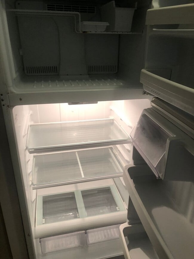 Building Photo - Charming Uptown Duplex in the Heart of Downtown!