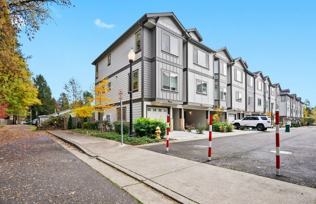 Building Photo - 10408 SW Akilean Terrace