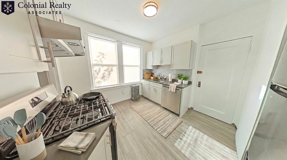 Building Photo - 2031 Commonwealth Ave