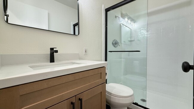 Building Photo - 2BD/2BA - Mountain View Condo with Pool, Spa & Clubhouse - Pets Welcome!