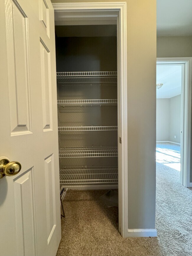 Closet 2nd Flr - 3215 Long Blvd