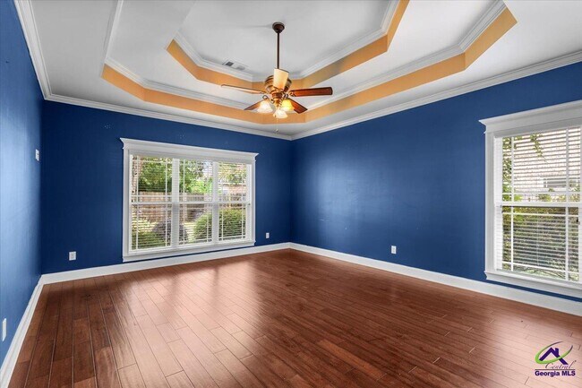 Building Photo - 300 Cheshire Dr