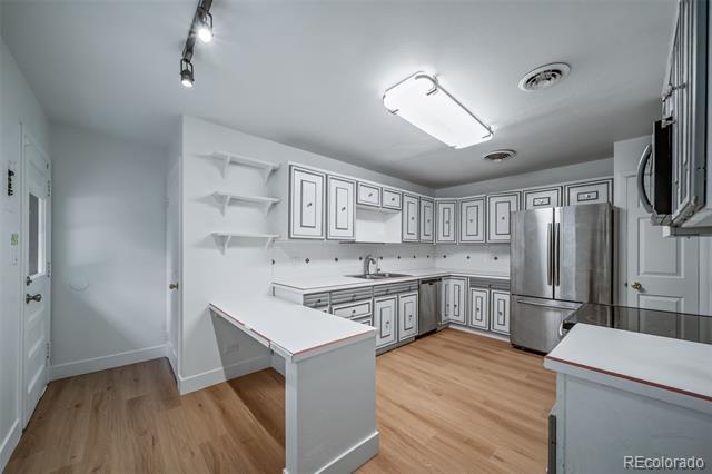 Building Photo - 3124 S Vine Ct