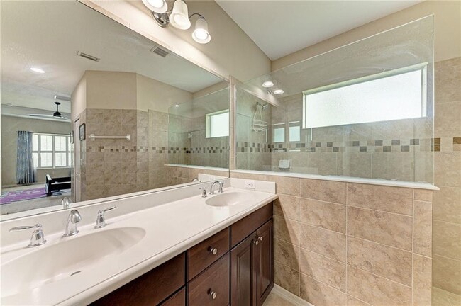 Building Photo - 6516 Palm Leaf Ct