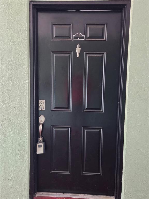 Building Photo - 2035 Dixie Belle Dr