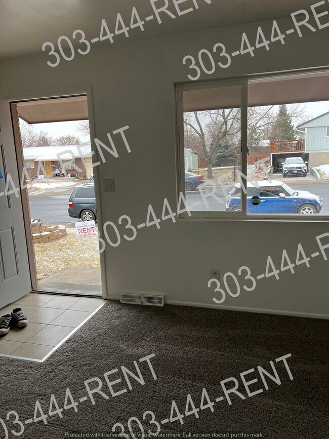 Building Photo - 3 Bedrooms, 2 Bathrooms, with 2 Bonus Rooms in the Basement!
