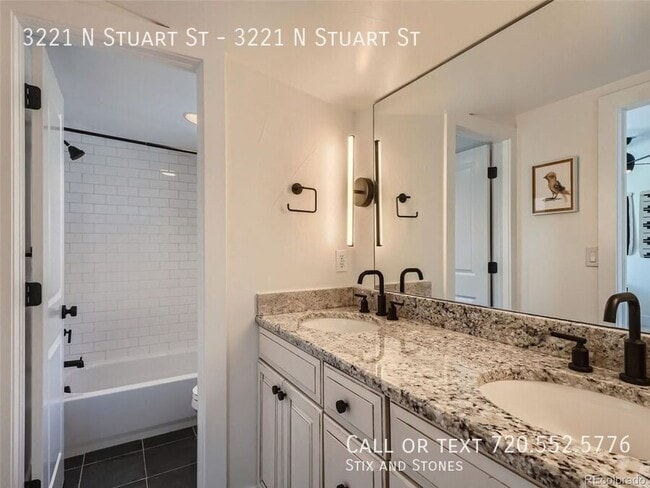 Building Photo - 3221 Stuart St