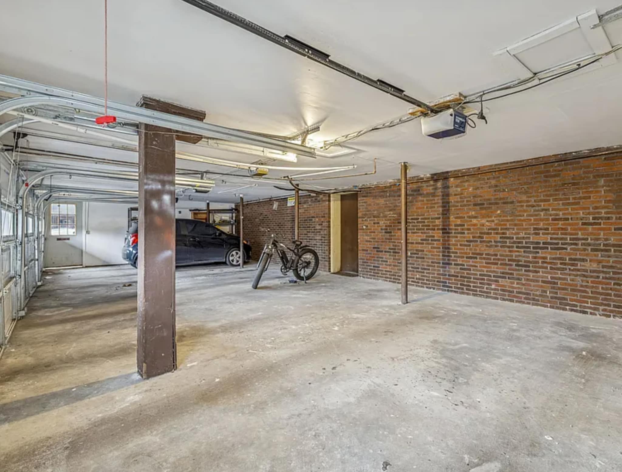 Building Photo - 500 Paragon Mills Rd