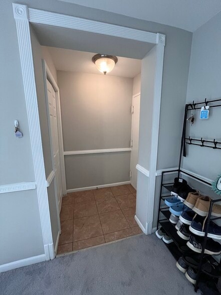 Building Photo - 3304 Woodburn Village Dr