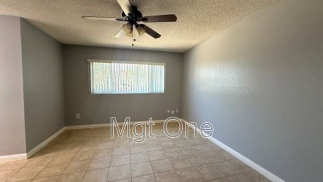 Building Photo - 1899 Dawn Ridge Dr