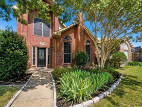 Building Photo - 7900 Squire Ln