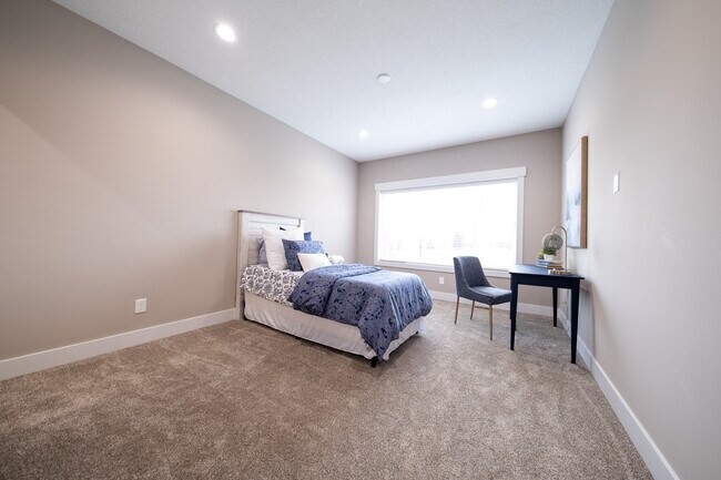 Building Photo - 26391 Preserve Dr