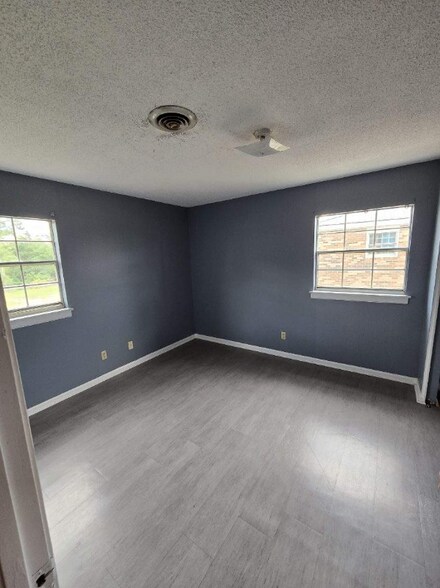 Building Photo - 196 Industrial Dr