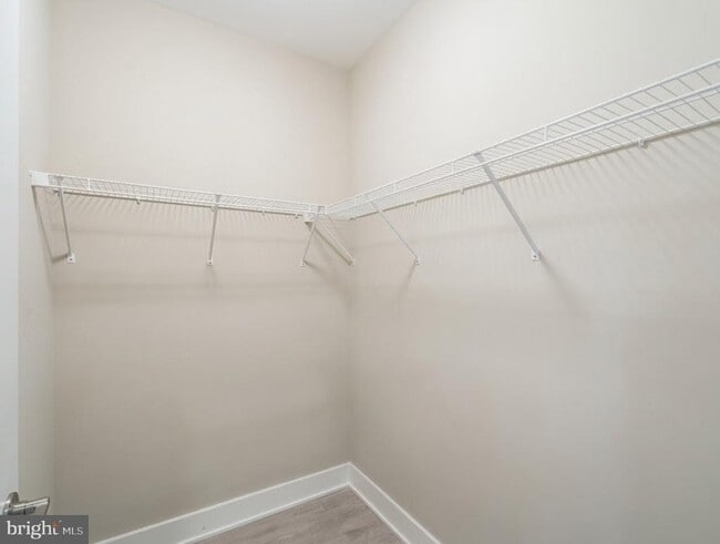 Building Photo - 145 Riverhaven Dr