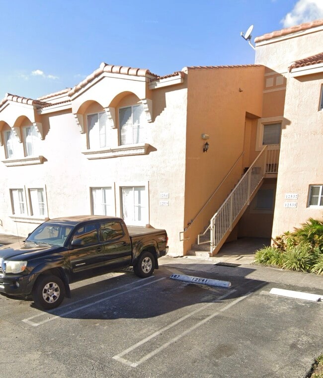 Building Photo - 12539 NW 11th Way