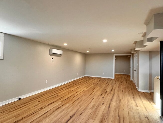 Building Photo - 3901 Thomas Dairy Ln