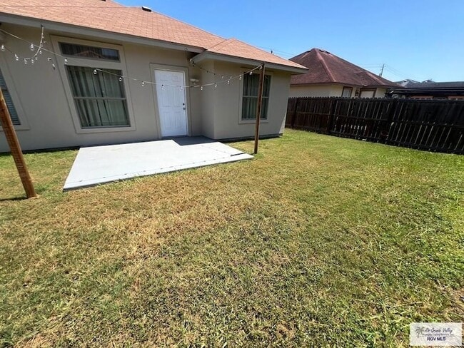 Building Photo - 216 Gilson Rd