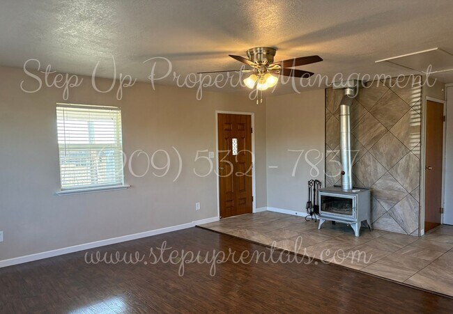 Building Photo - Charming 2 Bedroom 1 Bath Country Home!!!