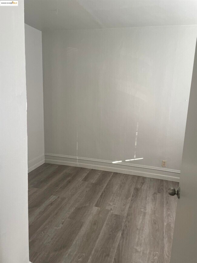 Building Photo - 3525 Bissell Ave