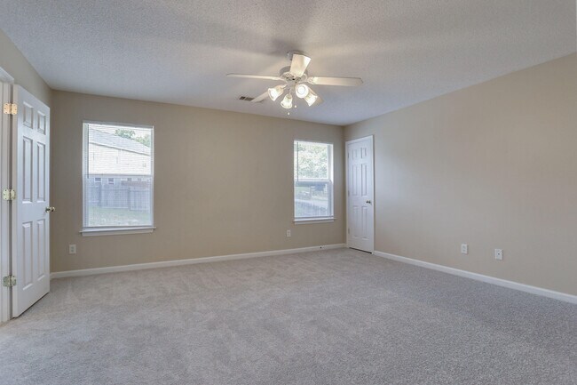 Building Photo - 103 McNair Dr