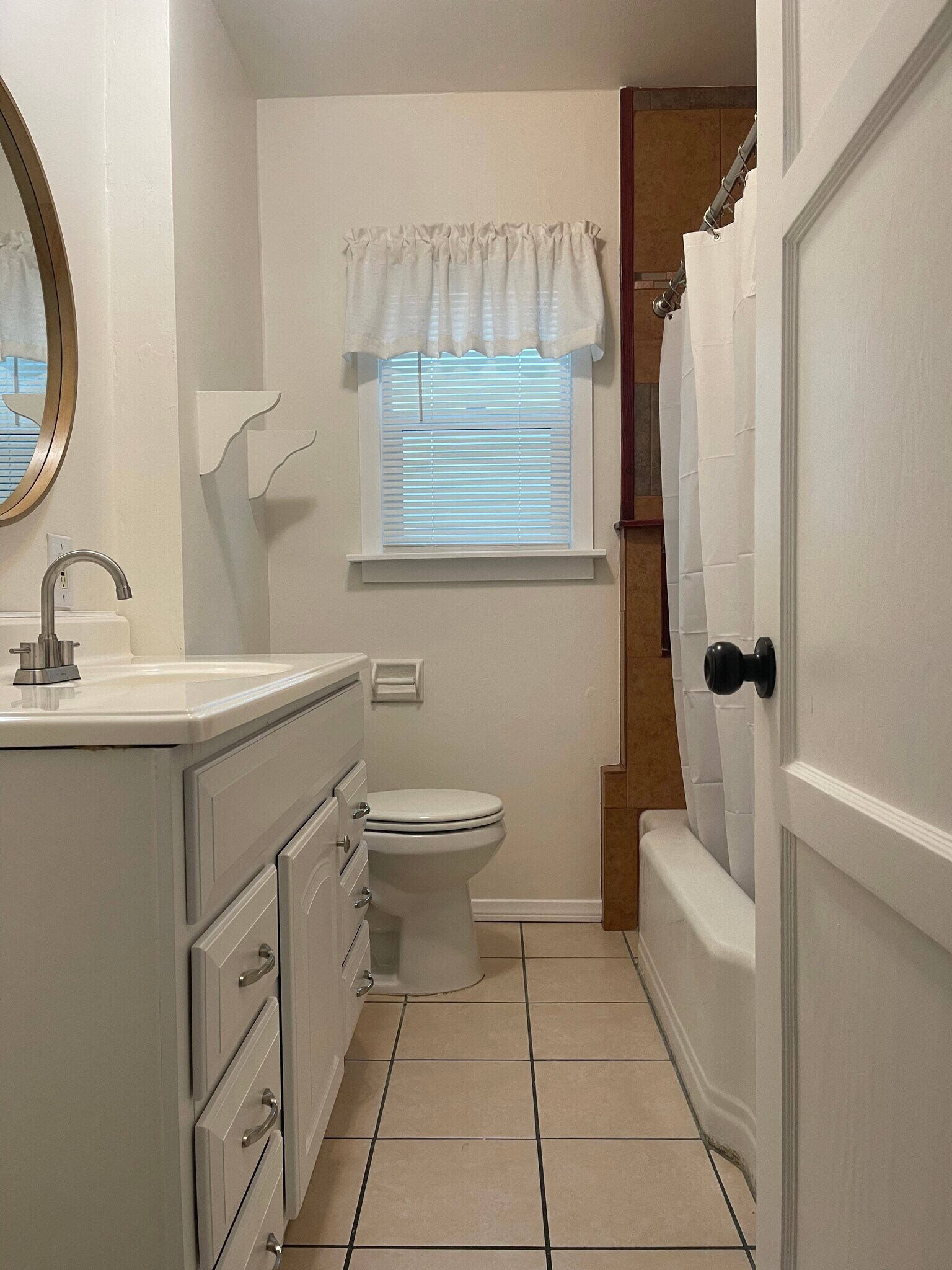BATHROOM - 8991 Burke Ave