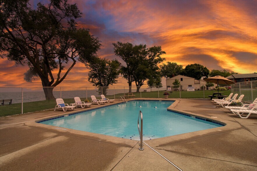 Building Photo - The Shore Club