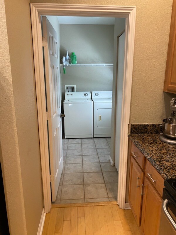 Building Photo - 2200 Tuscany Trce