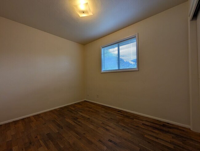 Building Photo - Ranch Style 3-Bedroom, 1-Bath Home In East Eugene!