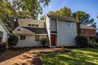 Building Photo - Coming Soon! Spacious 3 Bedroom 2 Bath!
