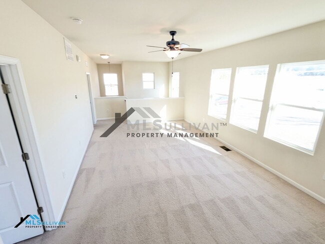 Building Photo - 5454 Jessip St