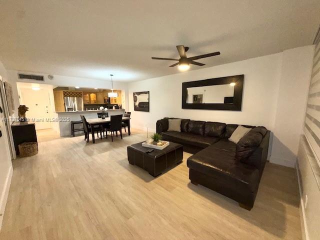 Building Photo - 3725 S Ocean Dr