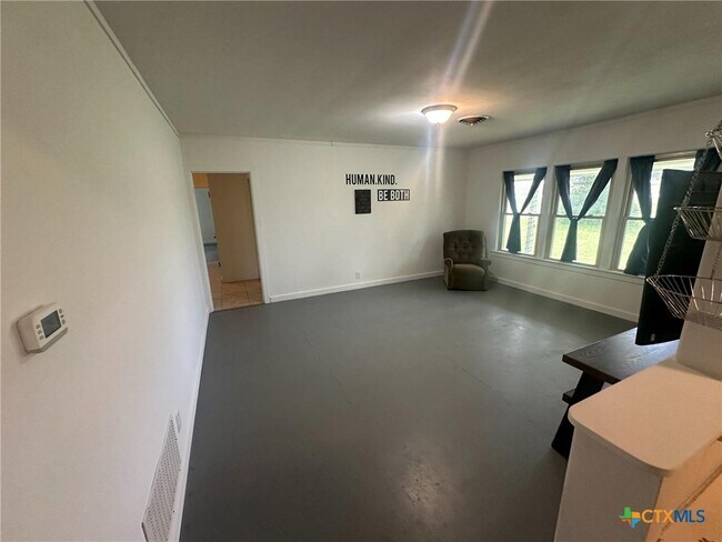 Building Photo - 163 TX-119