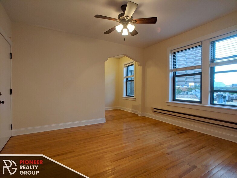 Primary Photo - 618 W Patterson Ave