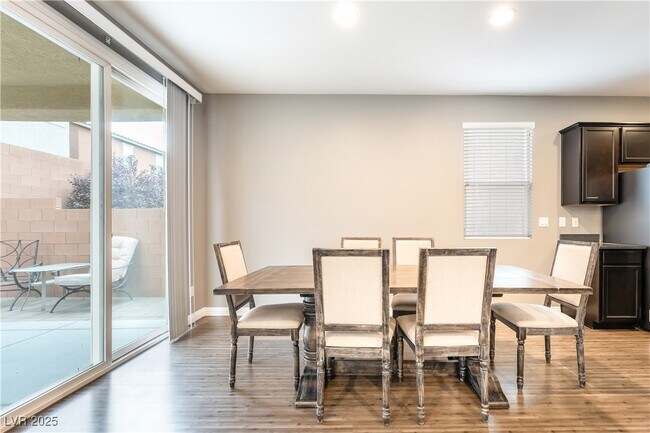 Building Photo - 8750 Cerrito Canyon Ct